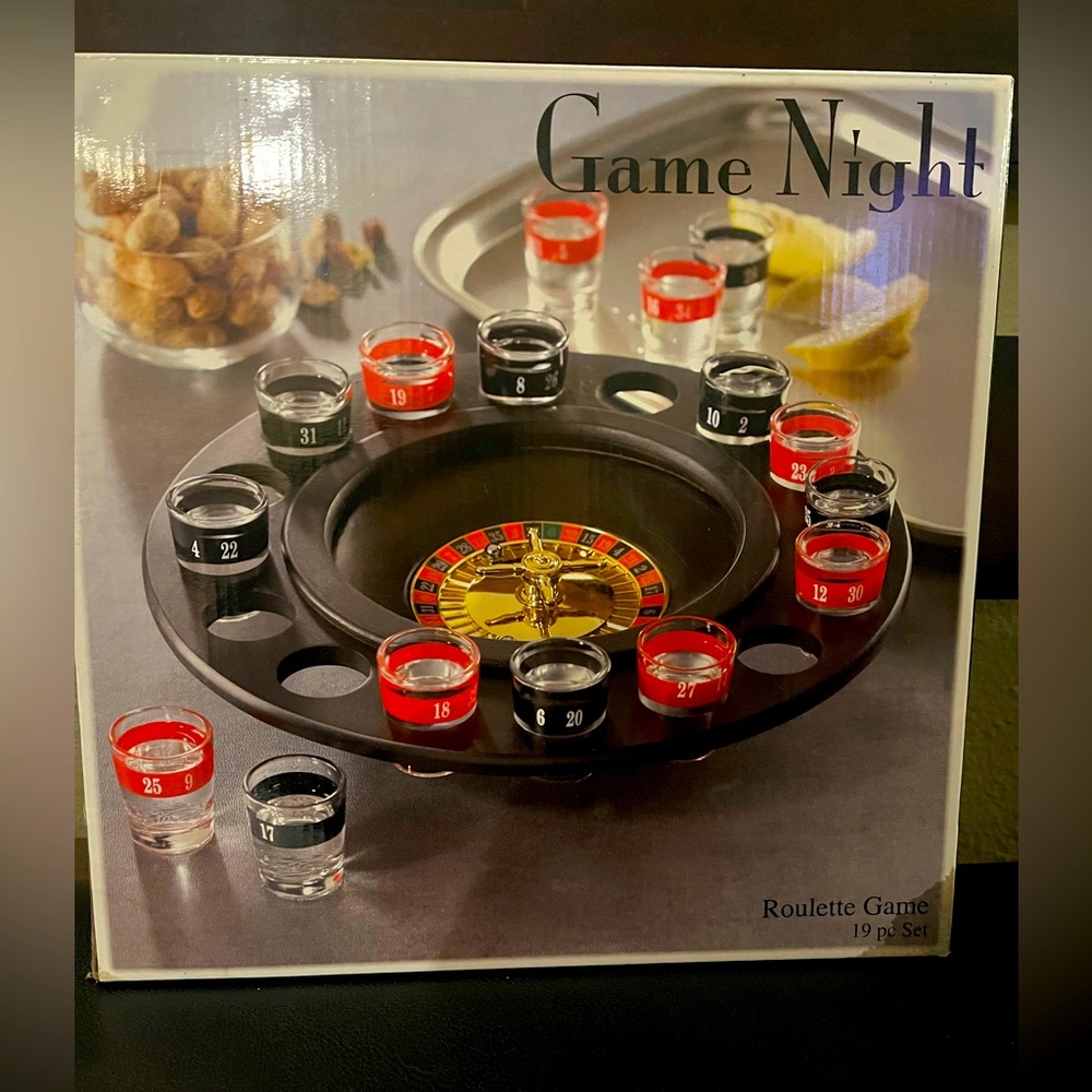 Game Night Shot Glass Roulette Drinking Game, Party, Gift, New in Box